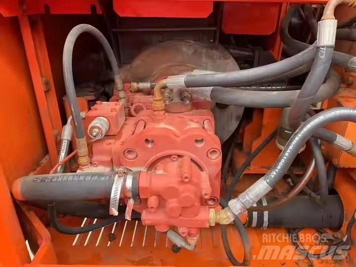 Doosan DH 150 LC-7 Roomikekskavaatorid