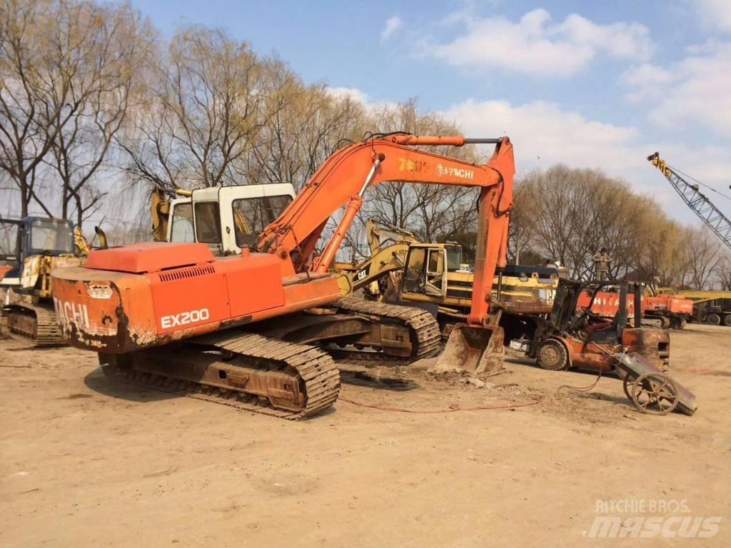 Hitachi EX 200-1 Roomikekskavaatorid
