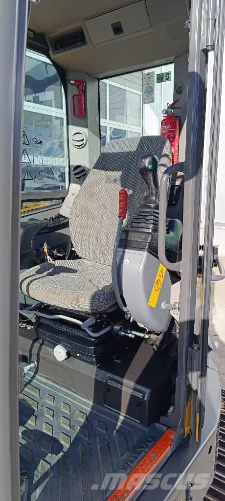 Volvo ECR88D Väikeekskavaatorid 7t-12t