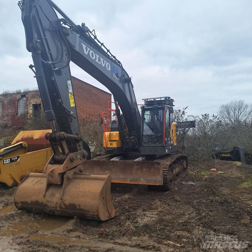 Volvo ECR 355 E Roomikekskavaatorid