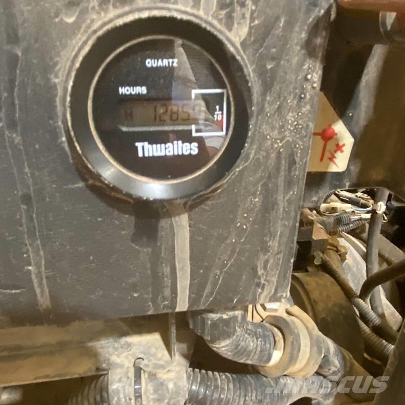 Thwaites Mach2073 Väikekallurid