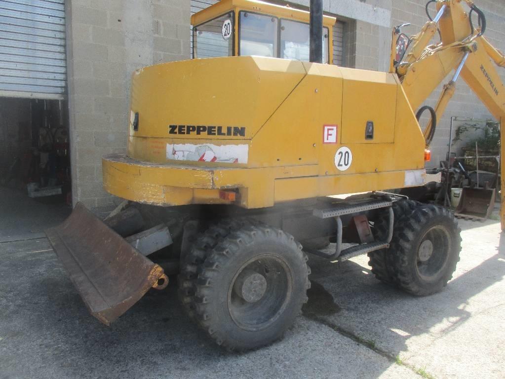Zeppelin ZM 10 Ratasekskavaatorid