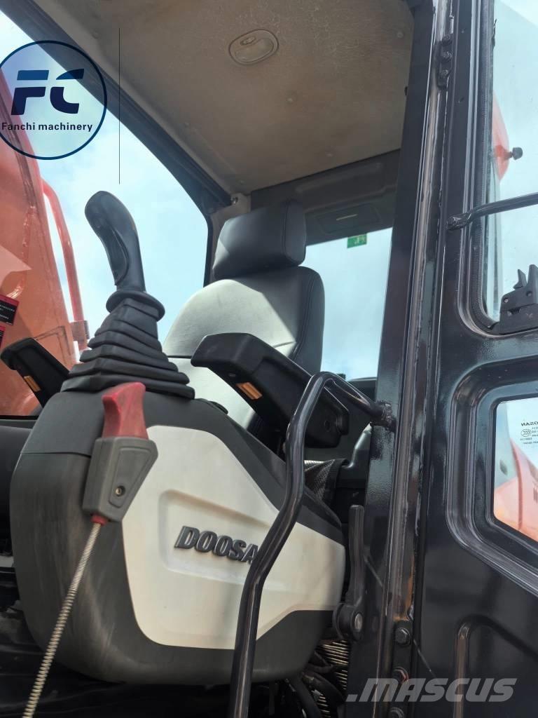 Doosan DX 360 LC Roomikekskavaatorid