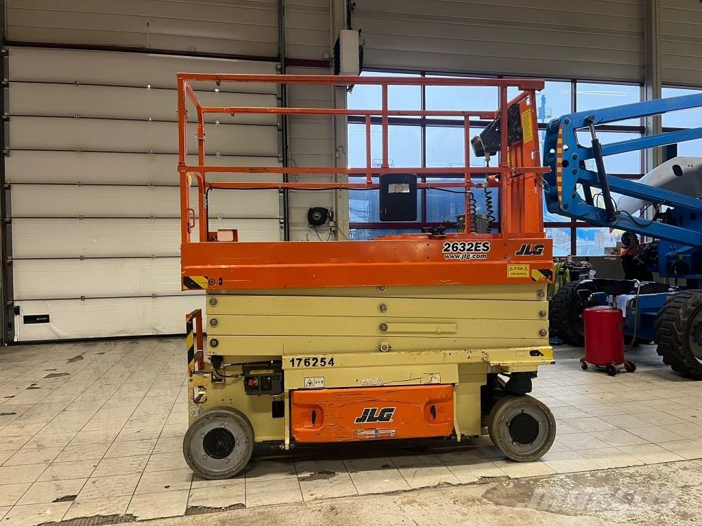 JLG 2630 ES Käärtõstukid