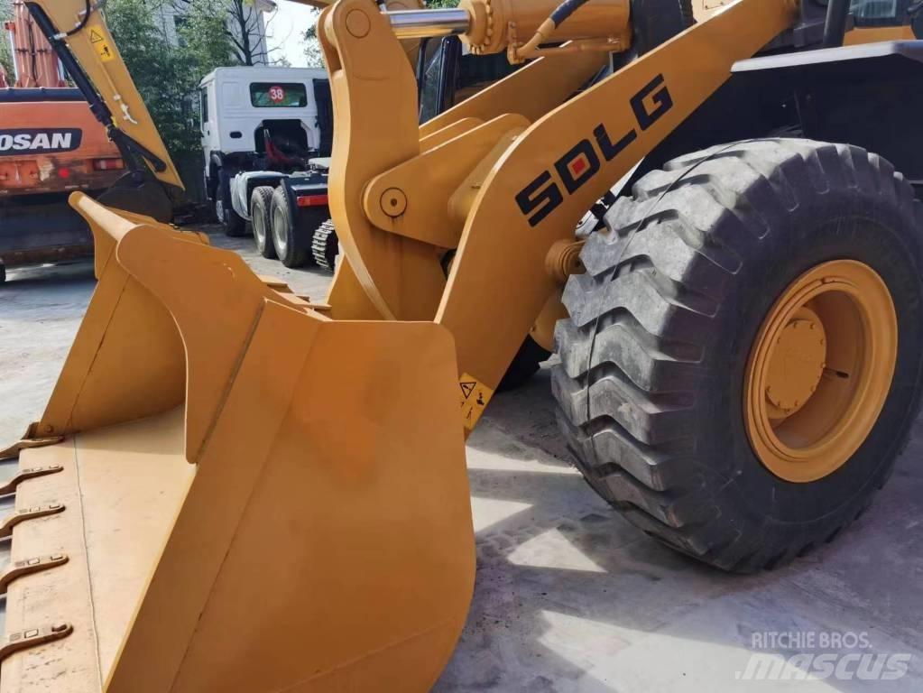 SDLG 956L Rataslaadurid