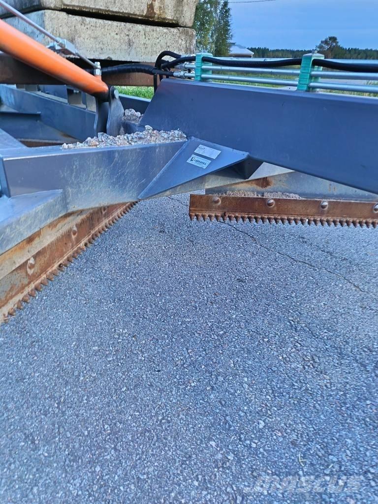  Serco Kerttu TL 2500 Greiderid