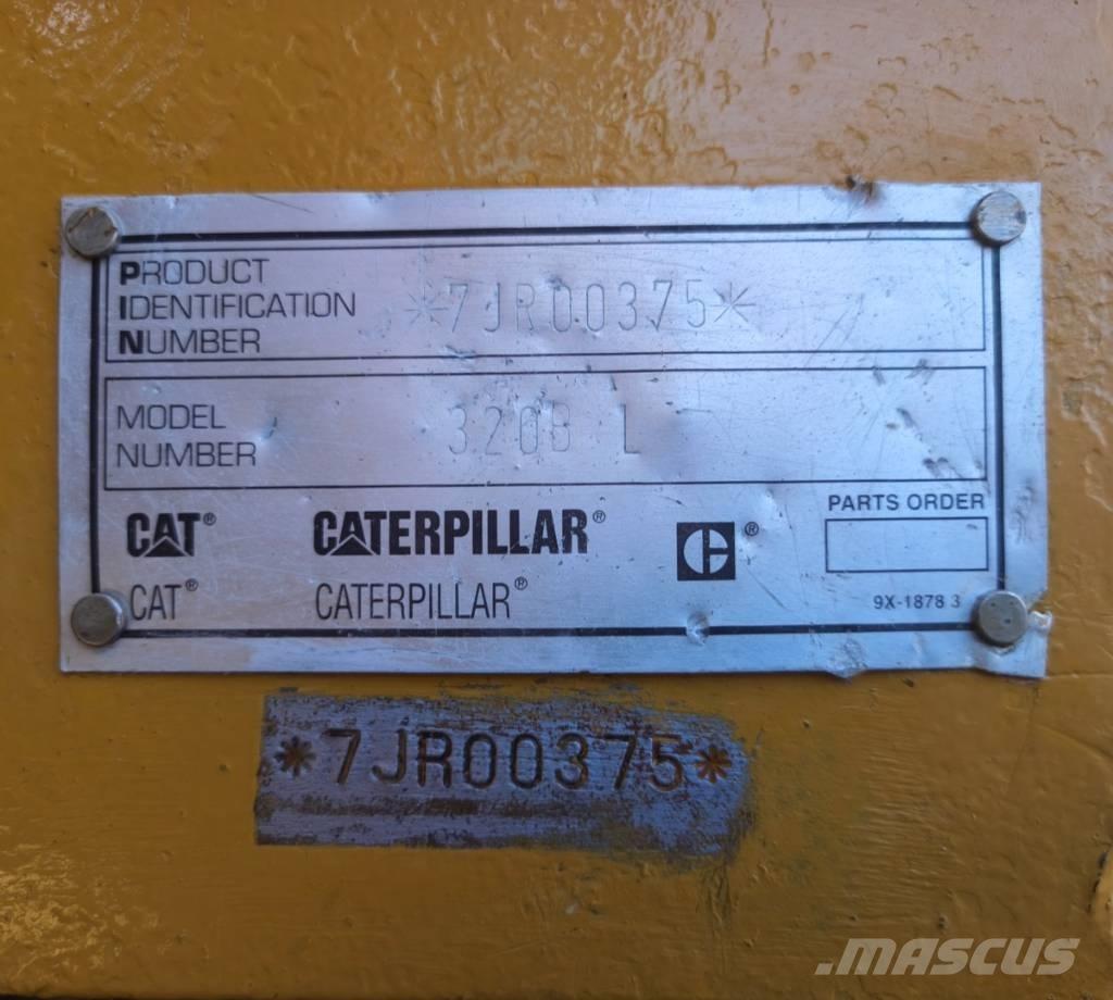 CAT 320 B L Roomikekskavaatorid