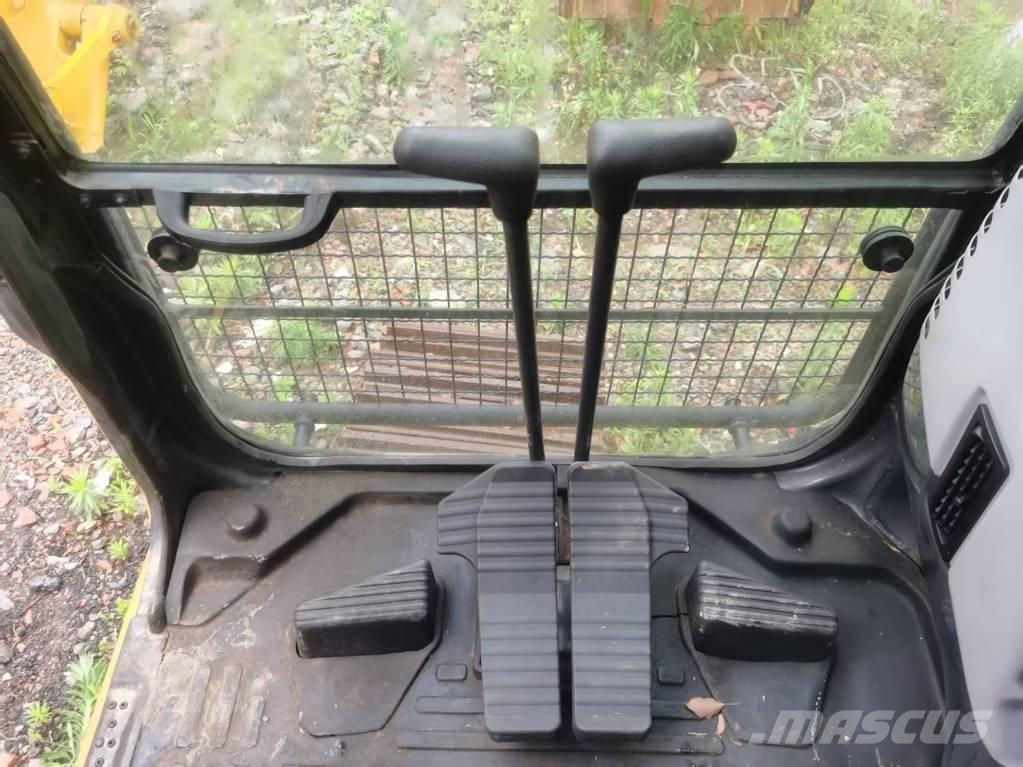 Komatsu PC 350-7 Roomikekskavaatorid