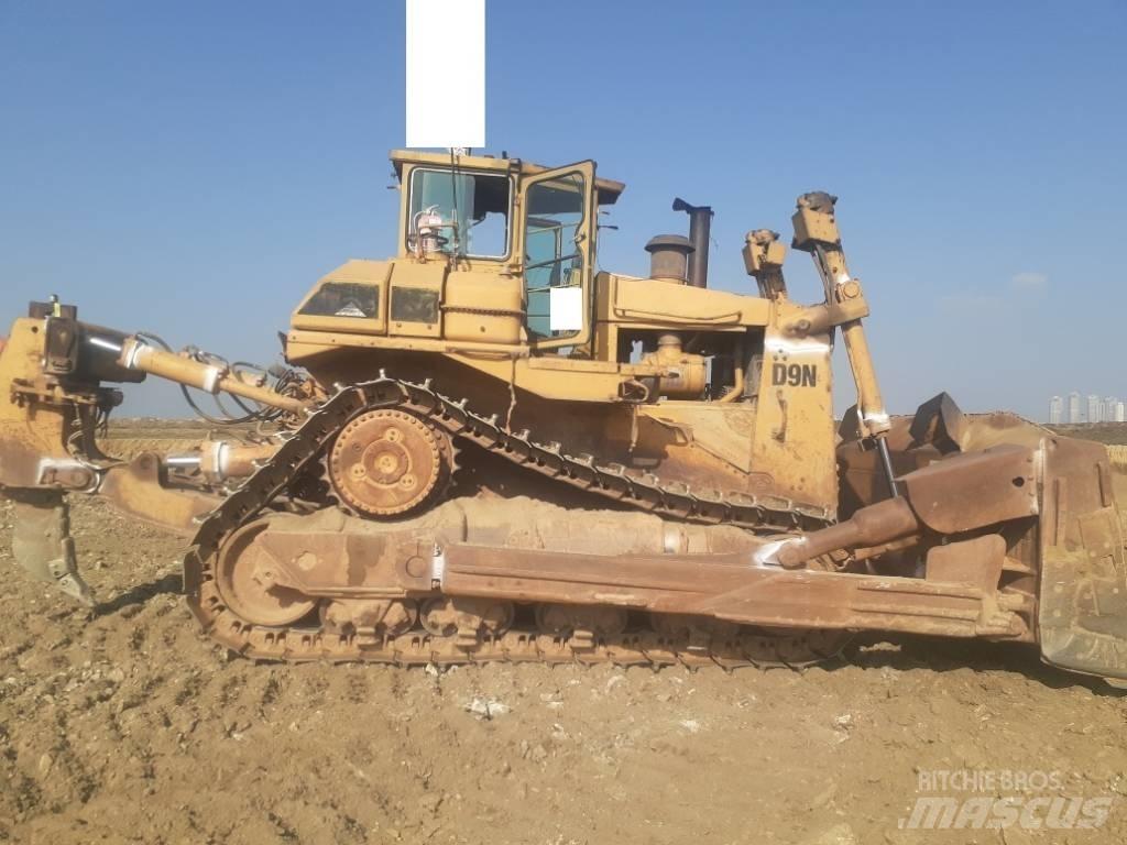 CAT D 9 N Buldooserid