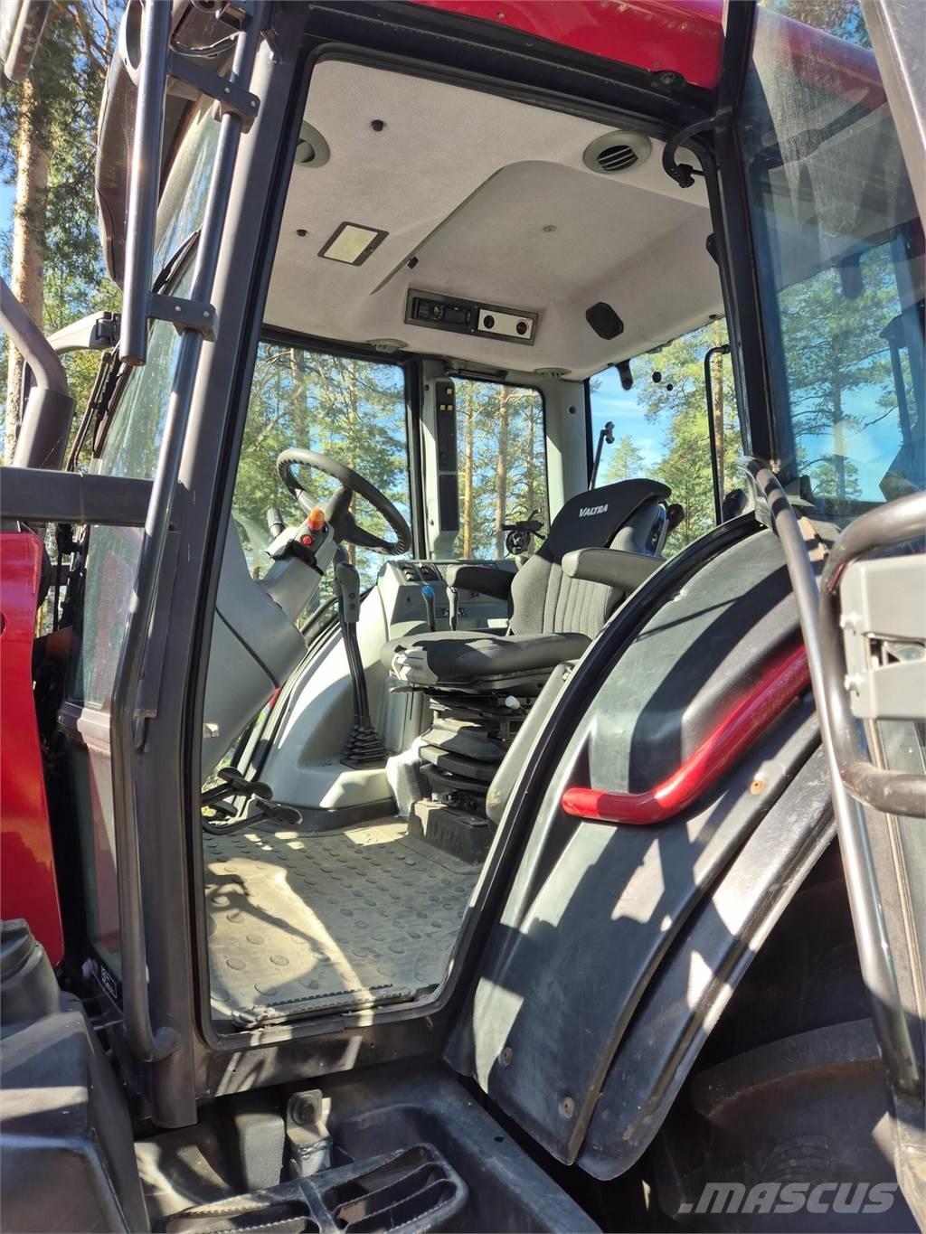 Valtra N91 Traktorid