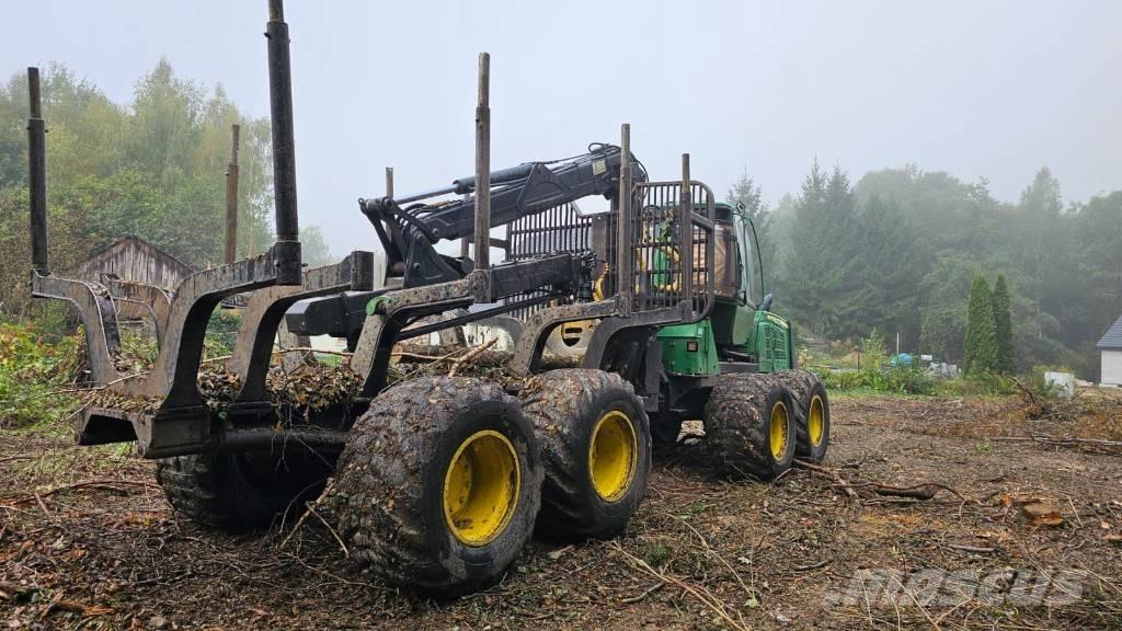 John Deere 1110 E Forwarderid