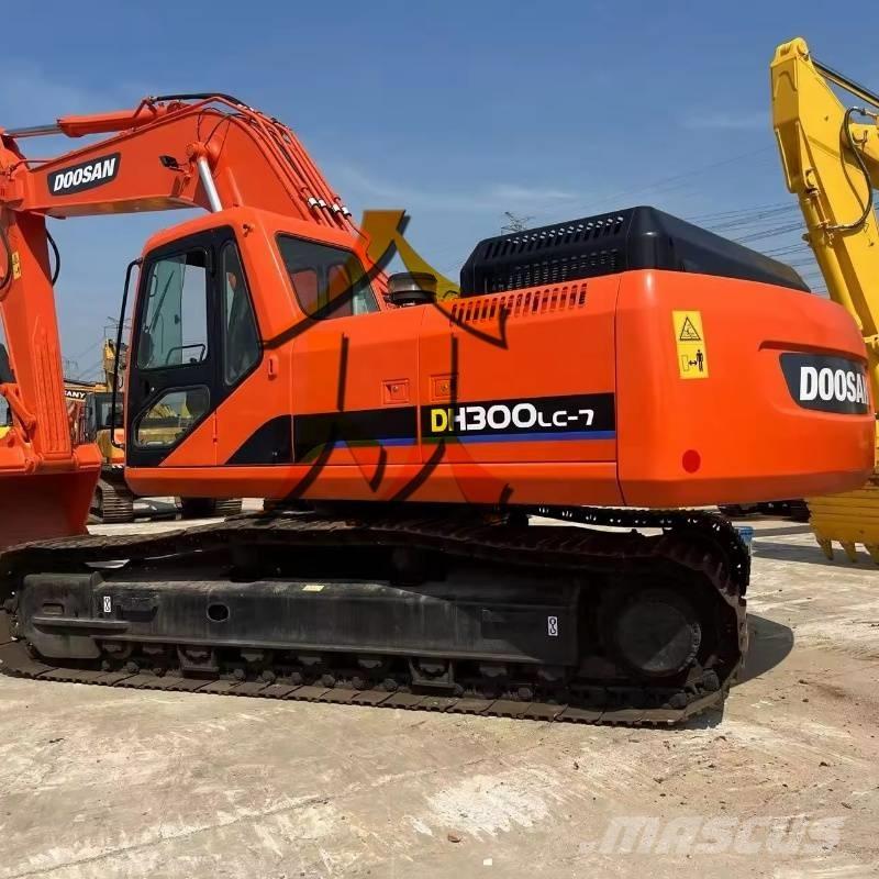 Doosan DH 300 LC-7 Roomikekskavaatorid