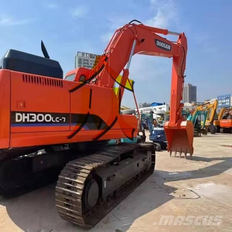 Doosan DH 300 LC-7 Roomikekskavaatorid