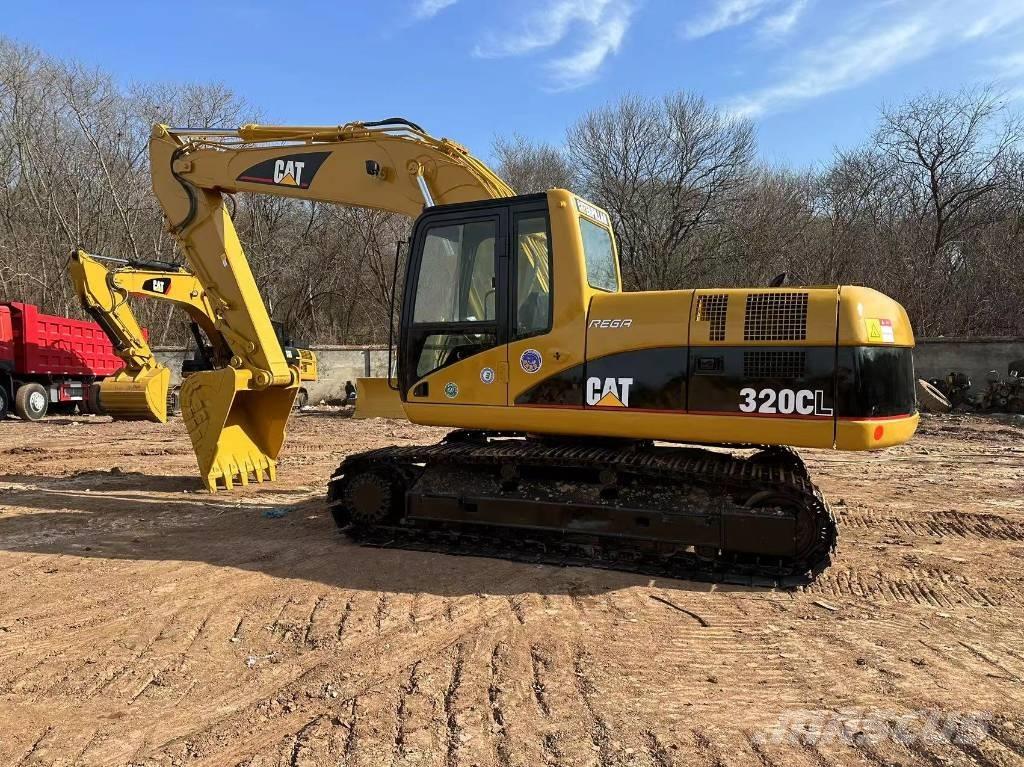 CAT 320 C Roomikekskavaatorid