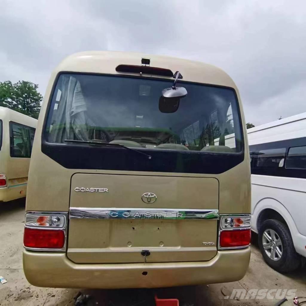 Toyota Coaster Bus Väikebussid
