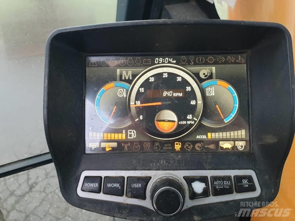 Hyundai R 220 LC-9A Roomikekskavaatorid