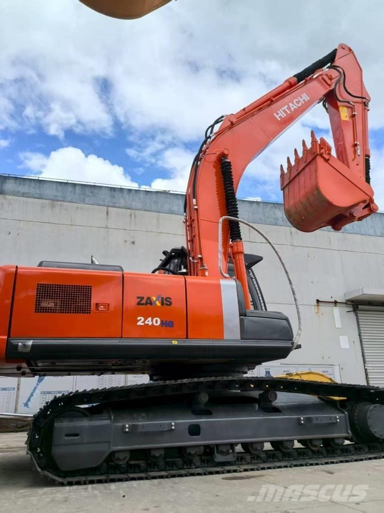 Hitachi ZX 240 HG Roomikekskavaatorid