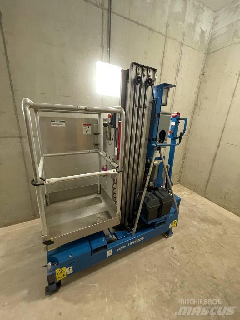 Genie IWP 20 S Vertikaalsed mast tõstukid