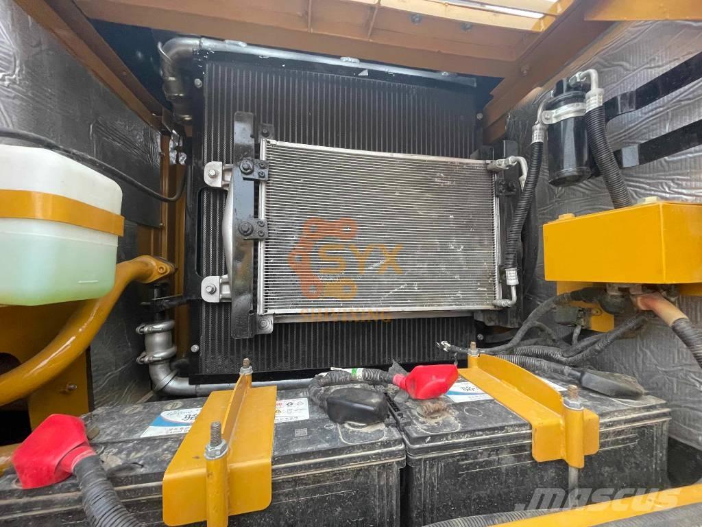 Sany SY 215 C Roomikekskavaatorid