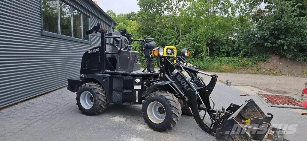 Wolf WL 80 Rataslaadurid