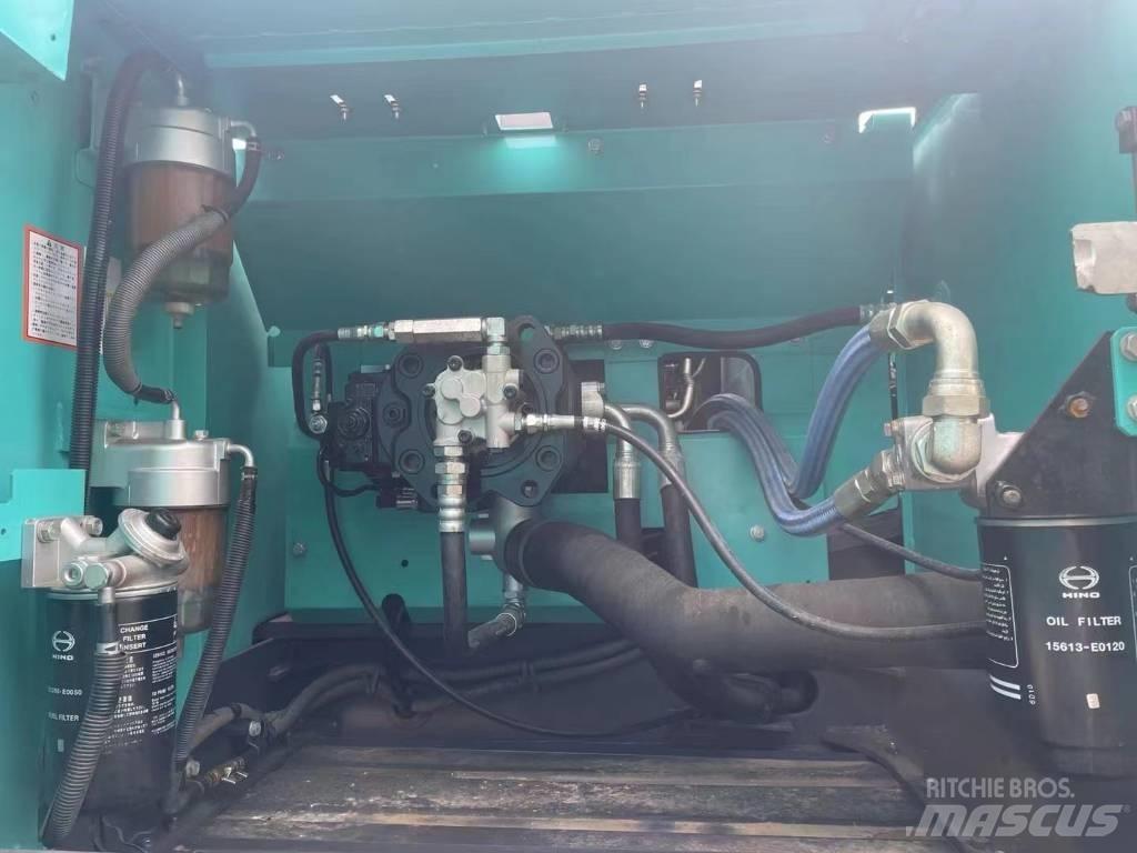 Kobelco 260 Roomikekskavaatorid