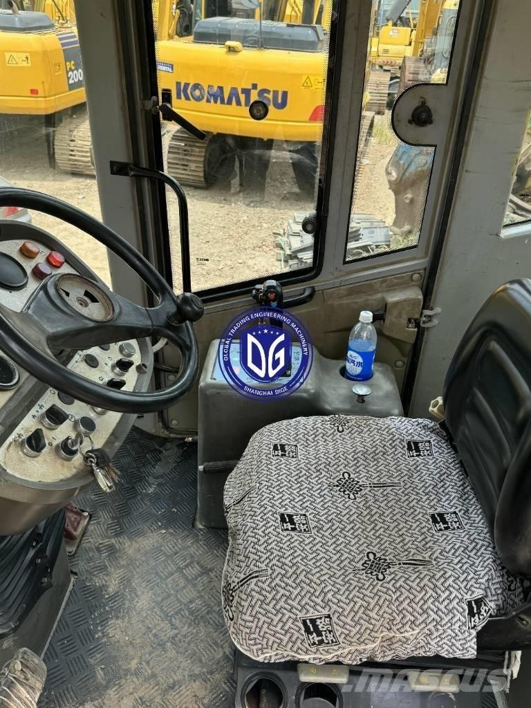 XCMG XS 203 J Ühe trumliga rullid