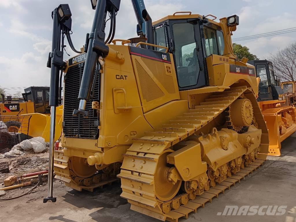 CAT D 8 T Buldooserid