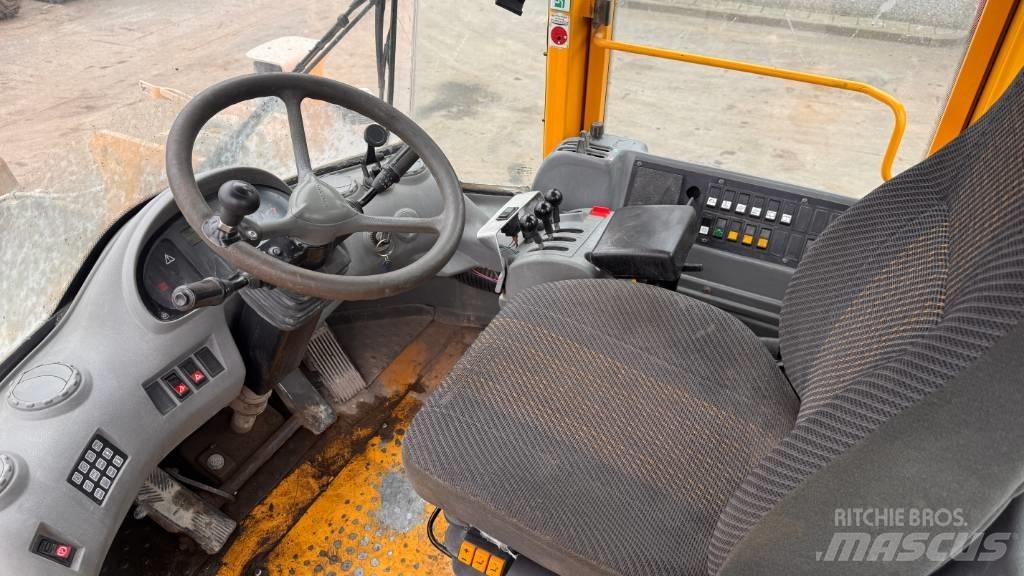 Volvo L 120 E Rataslaadurid