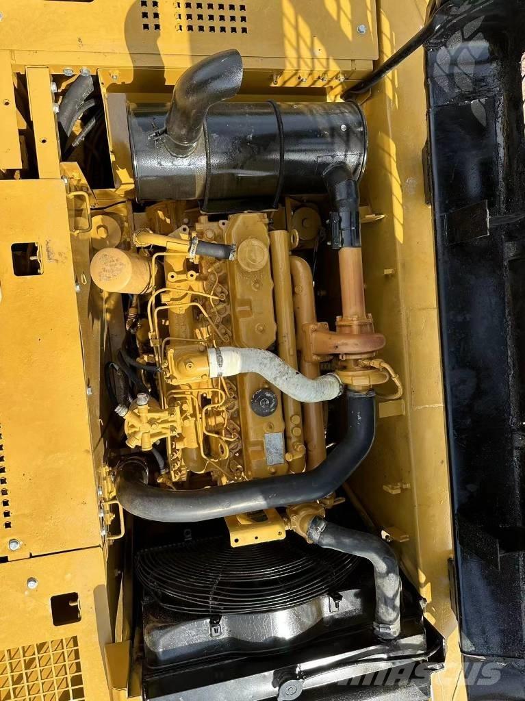 CAT 320 B Roomikekskavaatorid