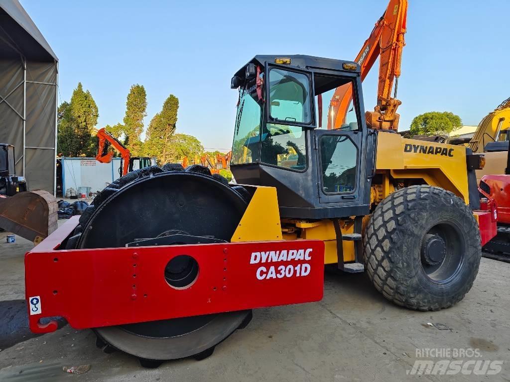 Dynapac CA 301 D Ühe trumliga rullid