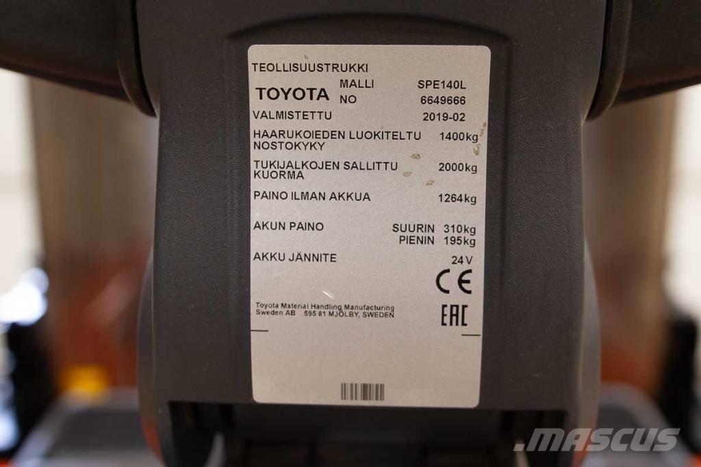 Toyota SPE 140 L Platvormiga virnastajad