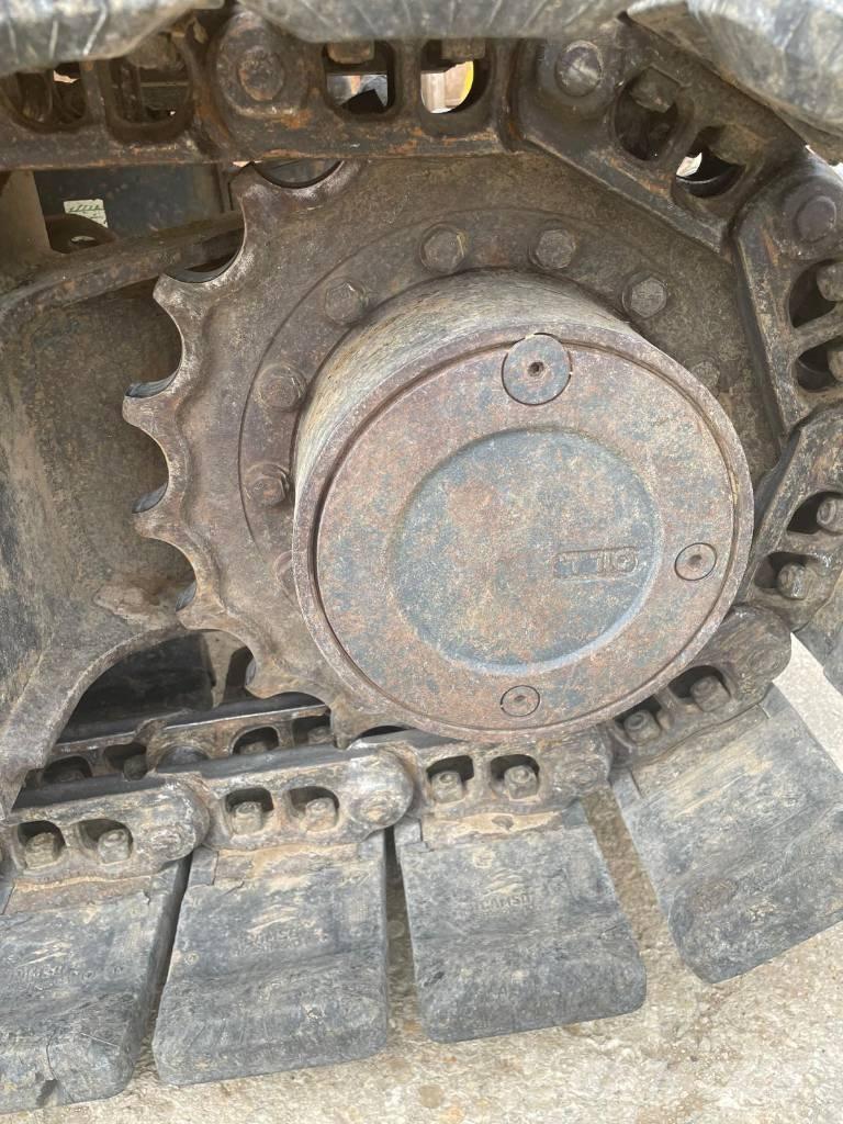 Komatsu PC80MR-5E0 Väikeekskavaatorid 7t-12t