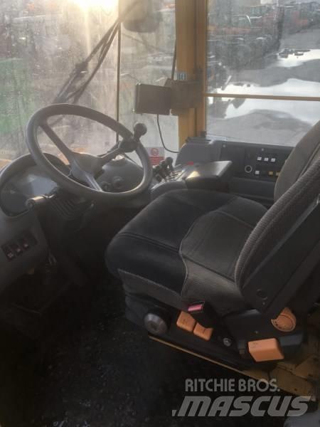 Volvo L 110 E Rataslaadurid