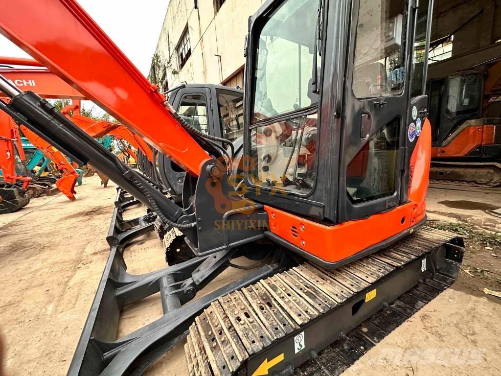 Hitachi ZX 68USR-5A Miniekskavaatorid < 7 t