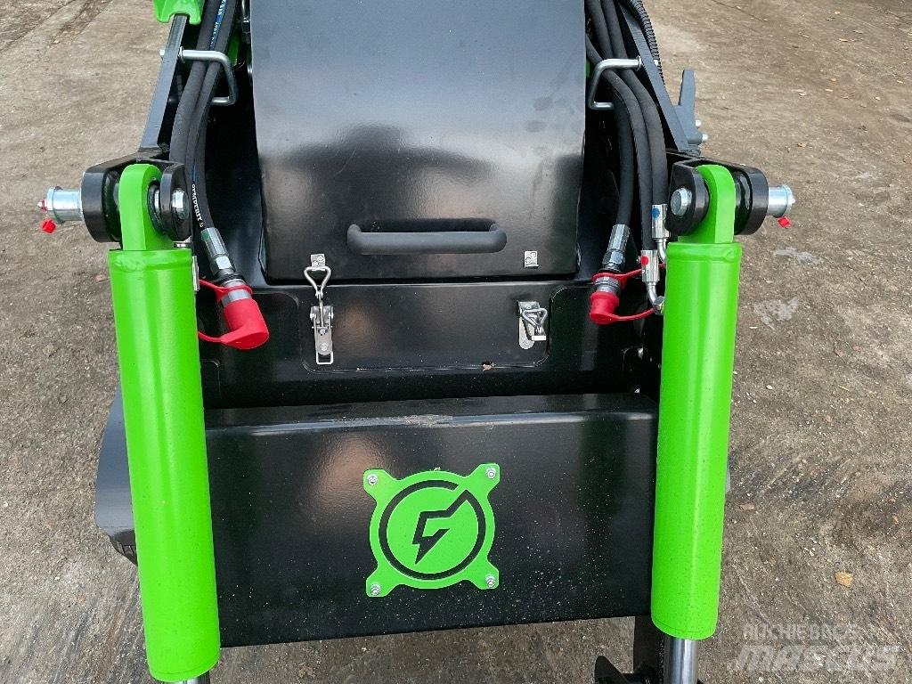 Kovaco Mini Z 400 Miniekskavaatorid < 7 t