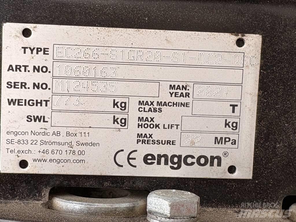 Hitachi ZX220W-7 2P Ratasekskavaatorid