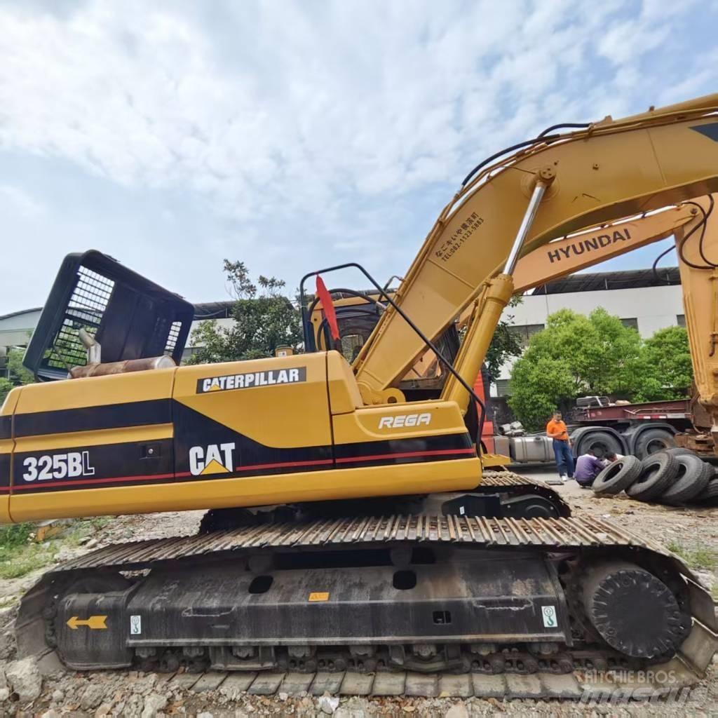 CAT 325 B L Roomikekskavaatorid