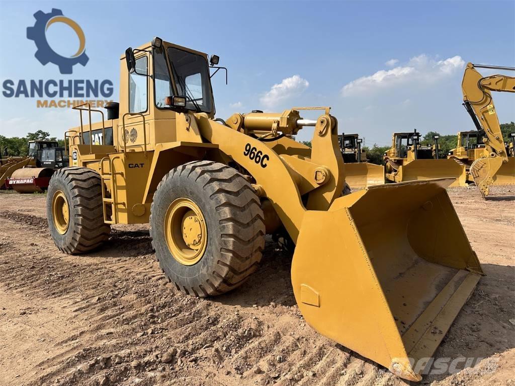 CAT 966 C Rataslaadurid