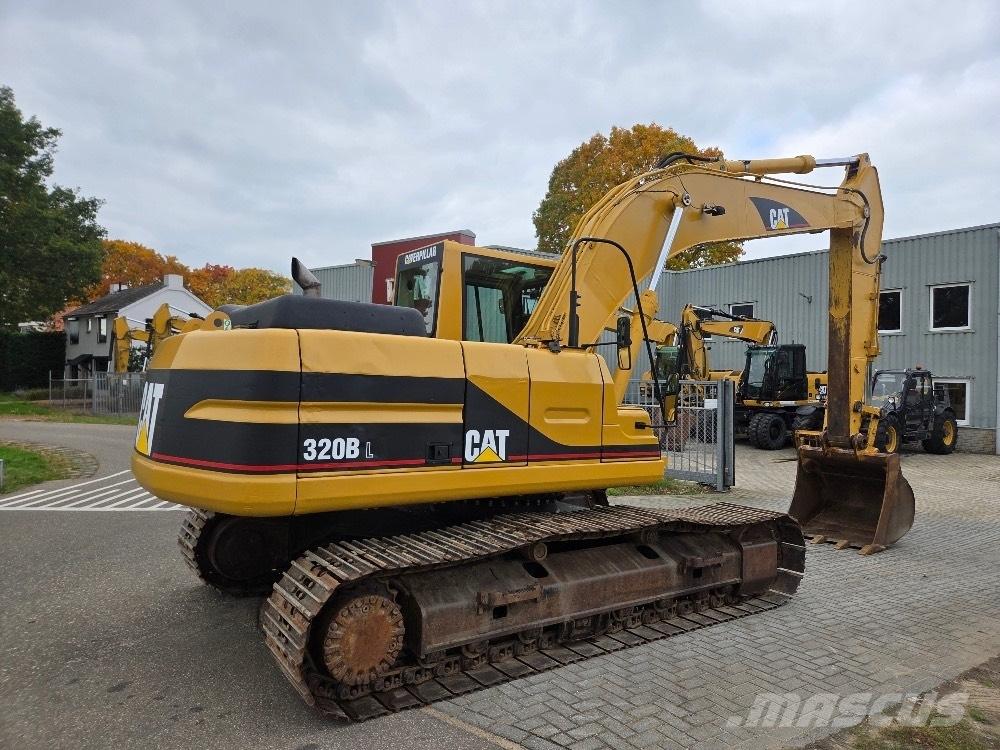 CAT 320BL Roomikekskavaatorid