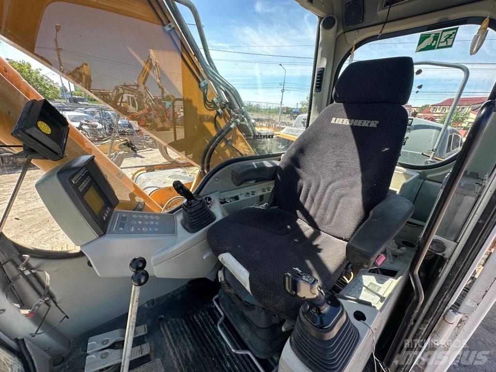 Liebherr R 906 LC Roomikekskavaatorid