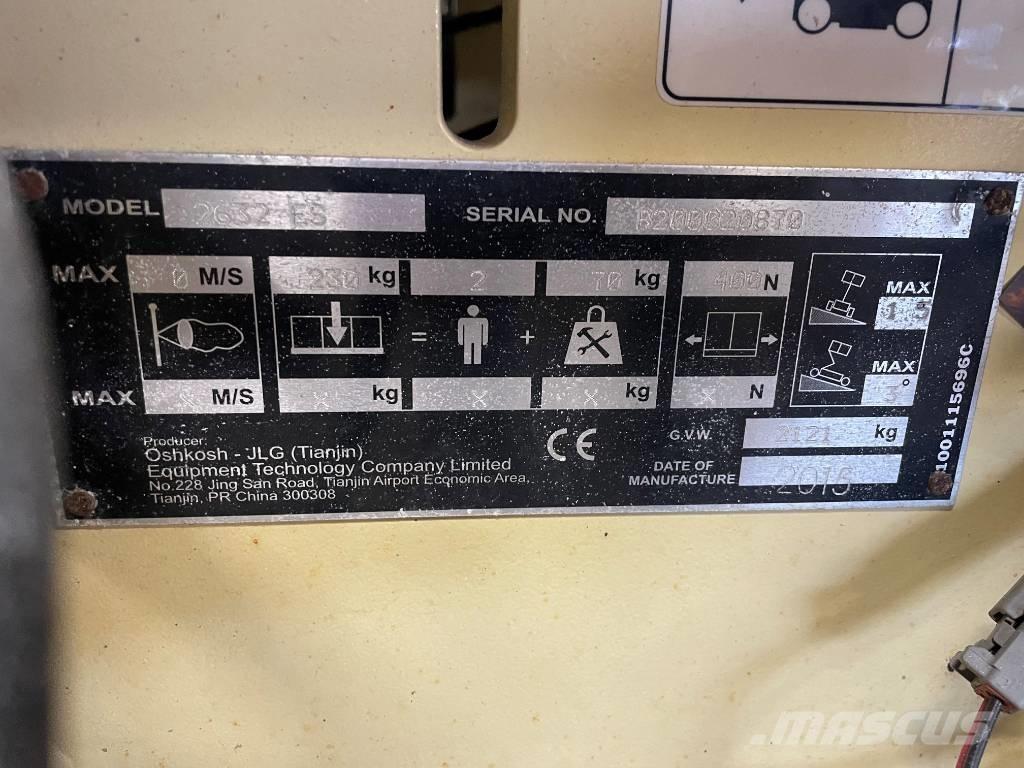 JLG 2632 ES Käärtõstukid