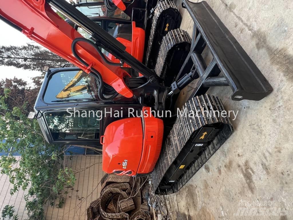 Kubota 155-3 Roomikekskavaatorid