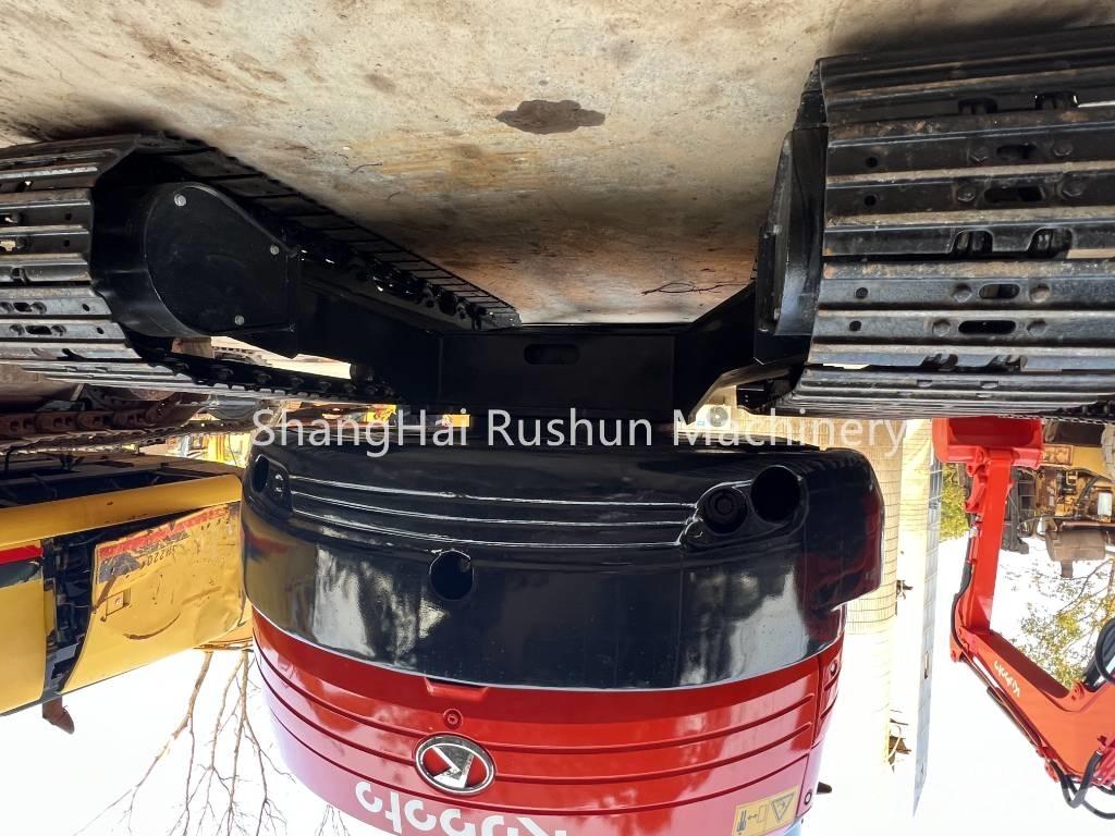 Kubota 155-3 Roomikekskavaatorid