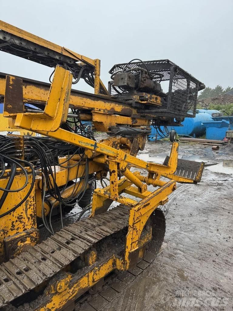 Klemm KR802 Tugikäppadega puurmasinad