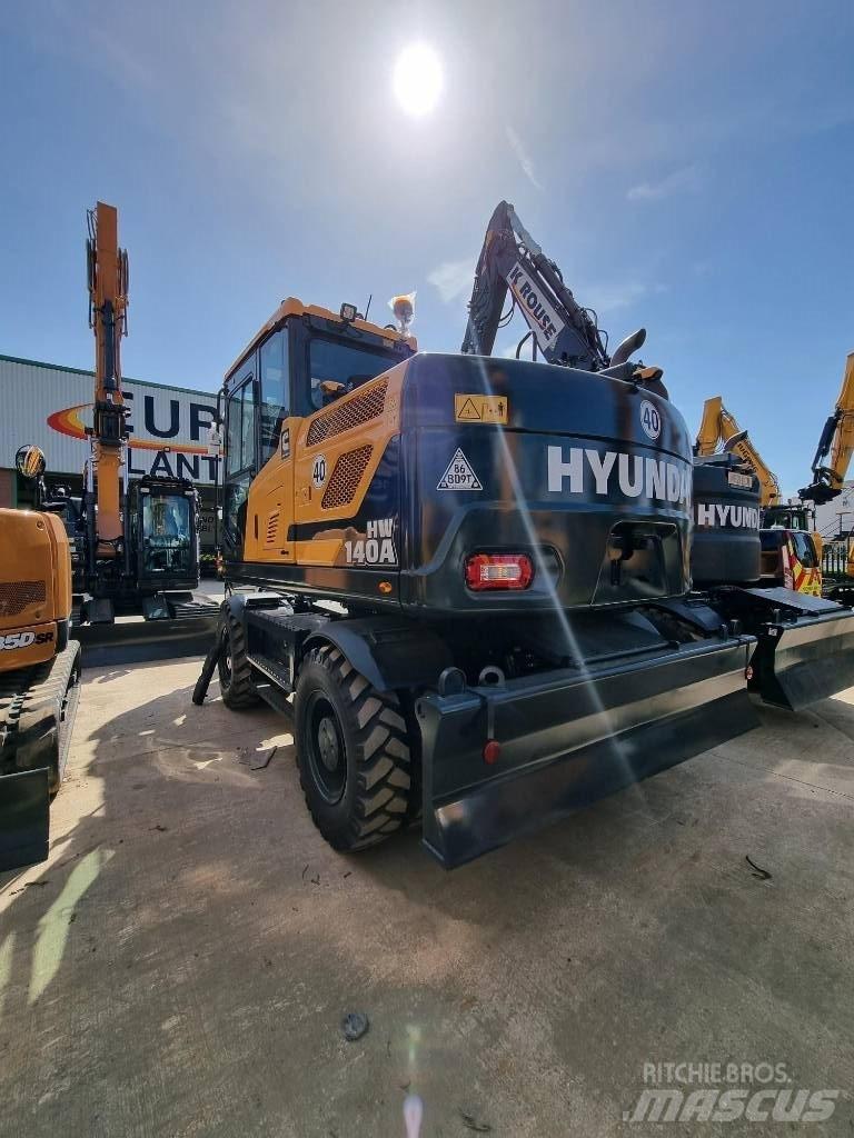 Hyundai HW140A Ratasekskavaatorid