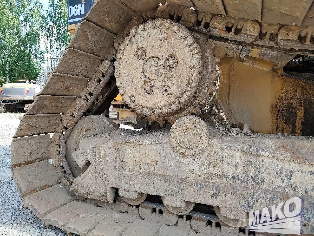 CAT D 6 N LGP Buldooserid