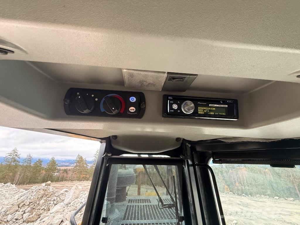 CAT D 8 T Buldooserid