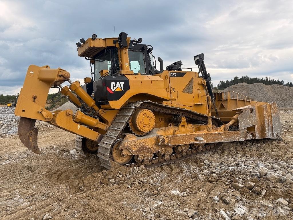 CAT D 8 T Buldooserid
