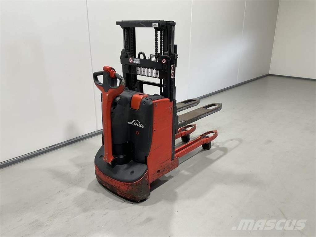 Linde D08 Platvormiga virnastajad