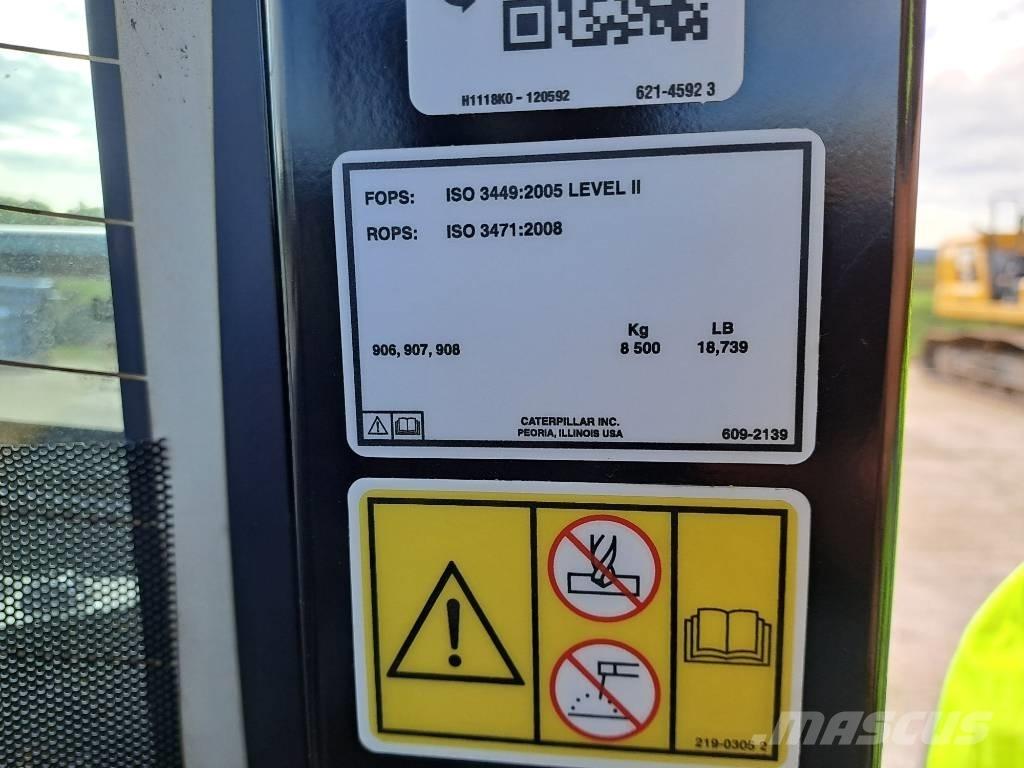 CAT 906 (Bucket + Forks) Rataslaadurid